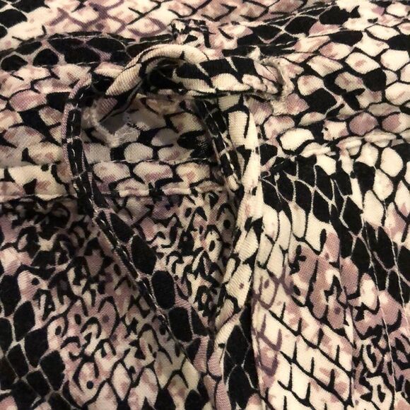 Chaser Black & White Python-like Design Pants - Picture 5 of 7